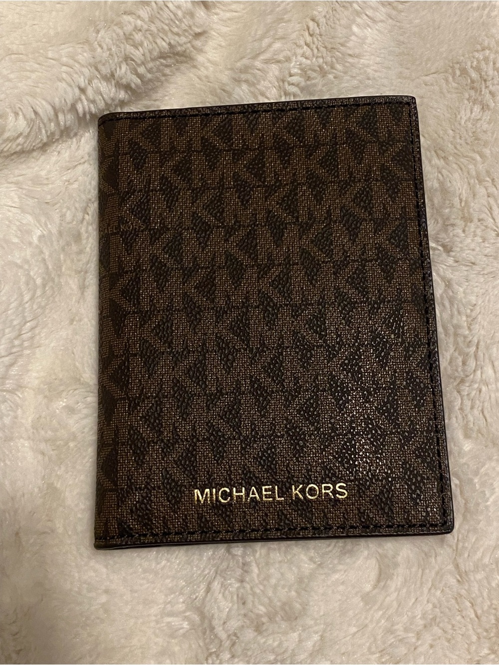Michael Kors Brown Monogram Travel Passport Card Holder NWOT 💖